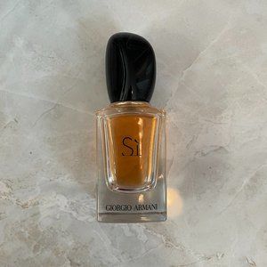 Giorgio Armani Beauty Si Eau de Parfum 1.0 oz